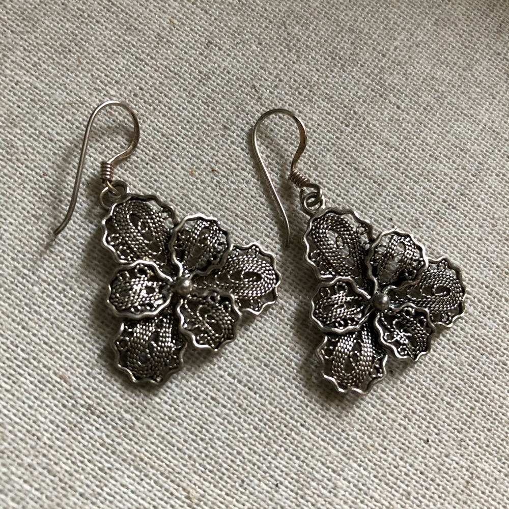 Silver engraved flower earrings